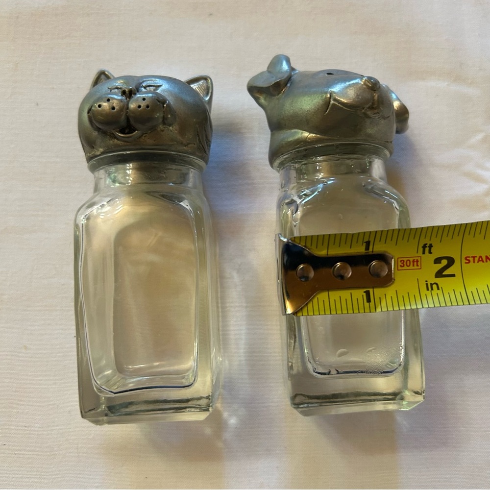 Vintage Cat and Dog Salt and Pepper Shakers - Picture 3 of 7